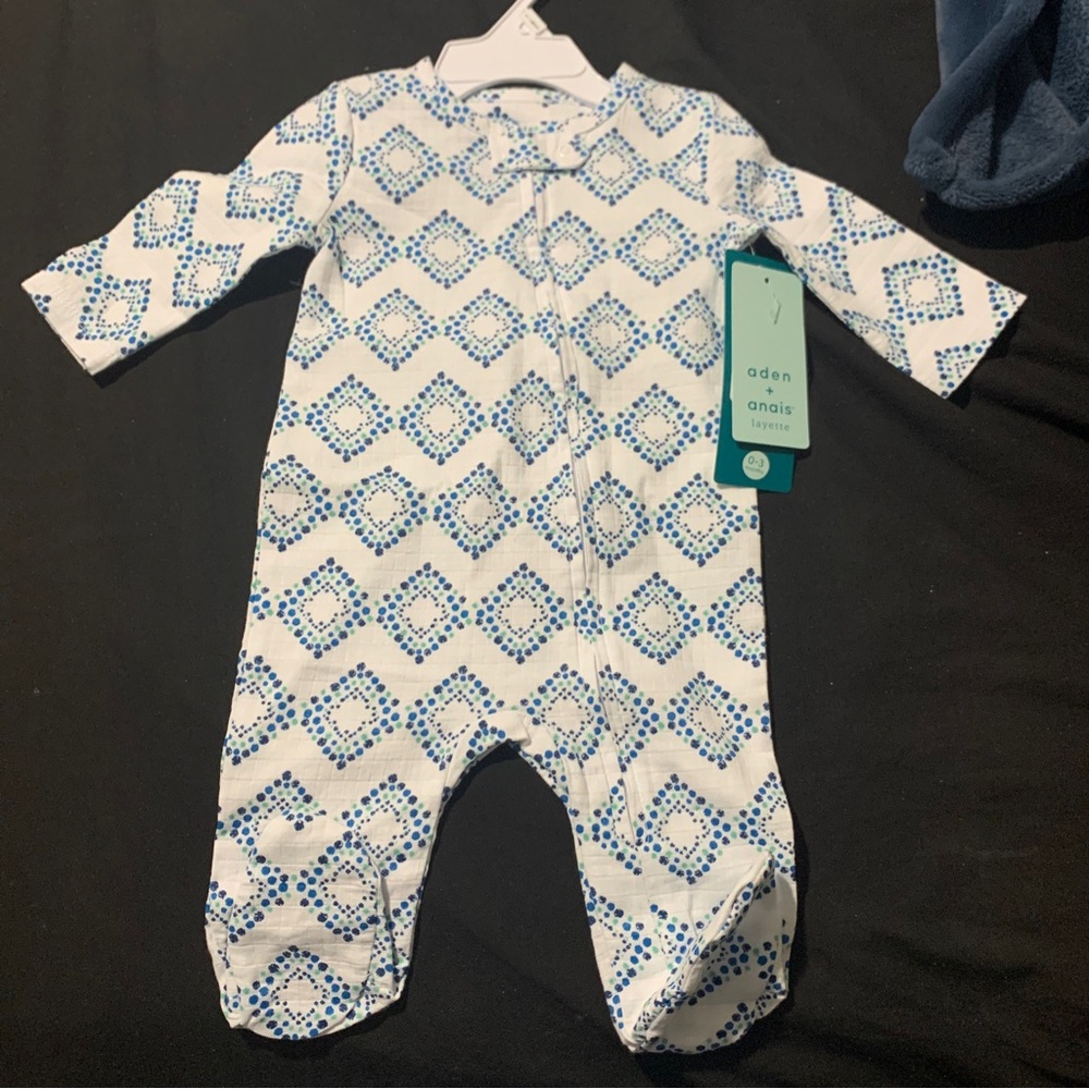 Aden+Anais Layette Long Sleeve Zip One-Piece 0-3 months Diamond Dot Romper